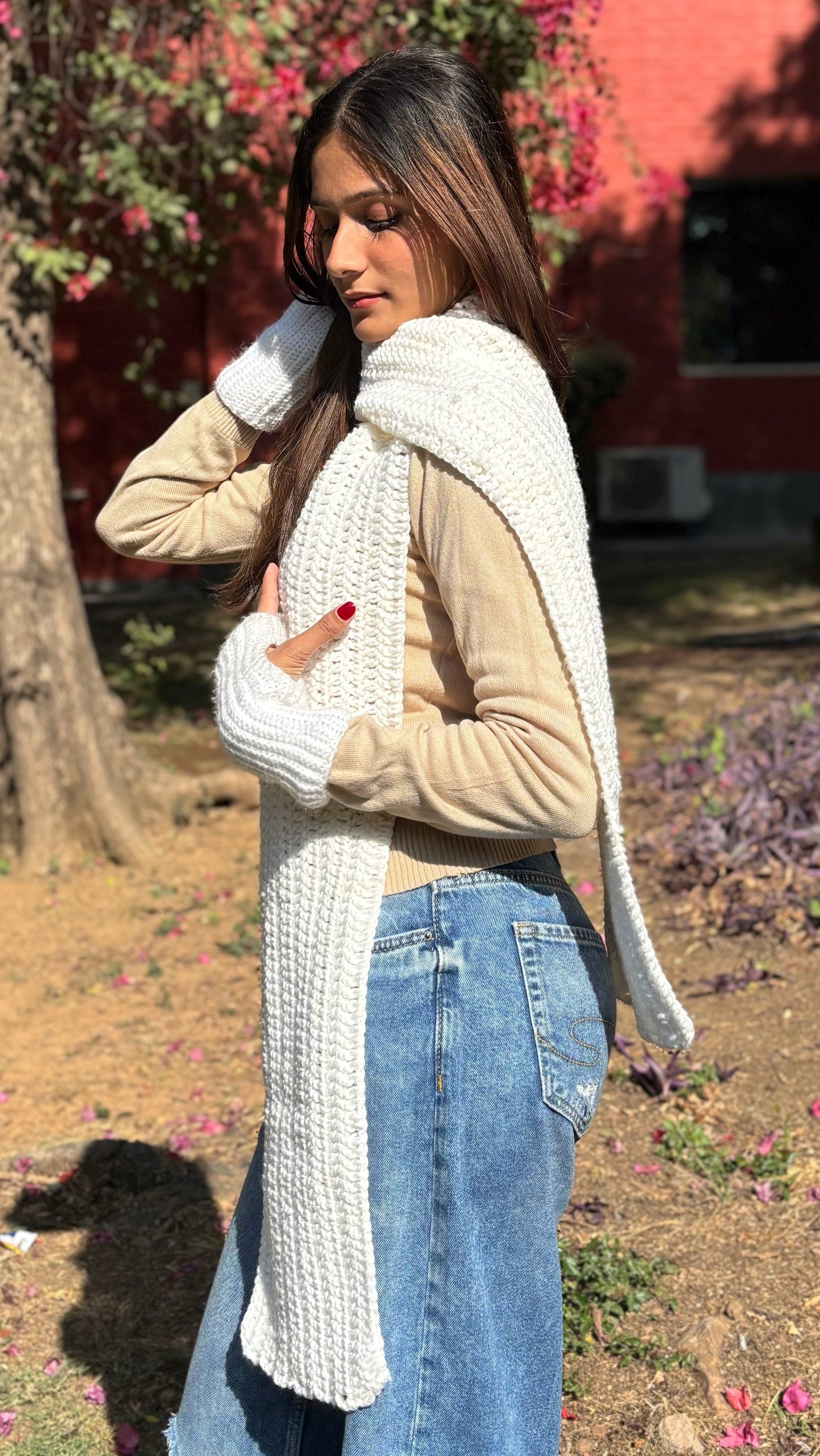 Pure White Crochet Muffler