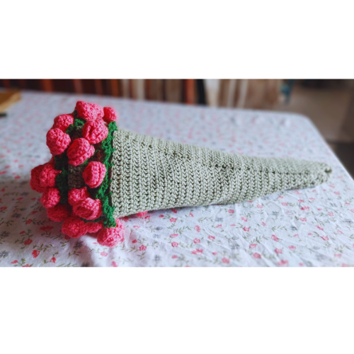 Handmade Sage Green Pink 3D Crochet Rose Bouquet & Blanket