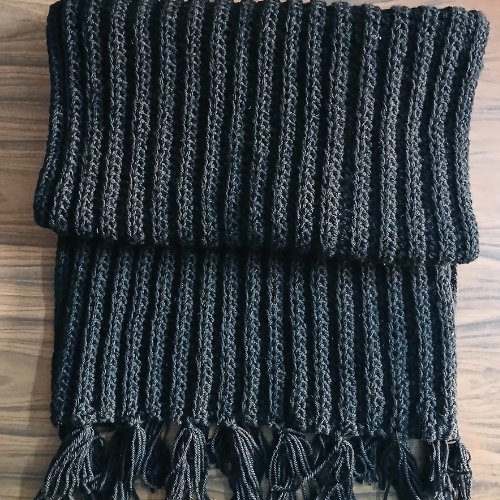 Ribbed Crochet Muffler | Black | Unisex