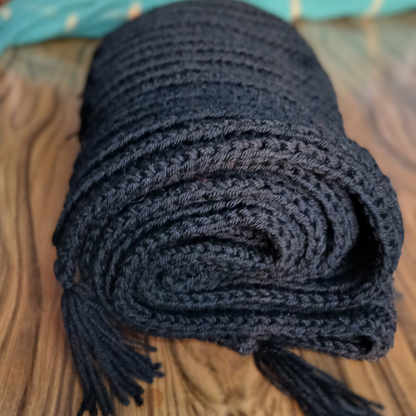 Ribbed Crochet Muffler | Black | Unisex