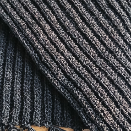Ribbed Crochet Muffler | Black | Unisex