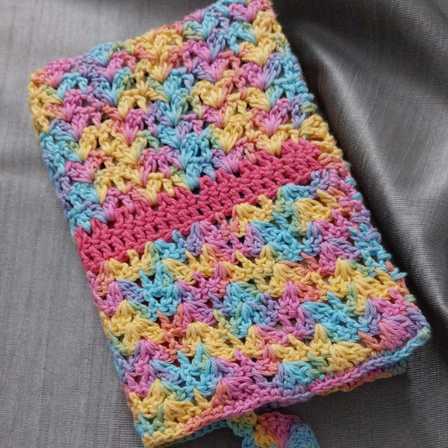 Rainbow Ripple Book Cover | Crochet