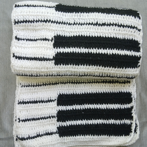 Crochet Piano Muffler | Handmade | Black & White | Unisex Winter Scarf