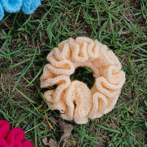 Peachy Keen Scrunchie
